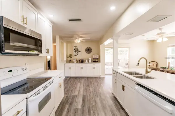 3716 MUNDY RIDGE DR, Sarasota, FL 34233