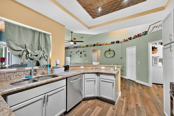 800 COLTRA LN, Deltona, FL 32725 photo 8
