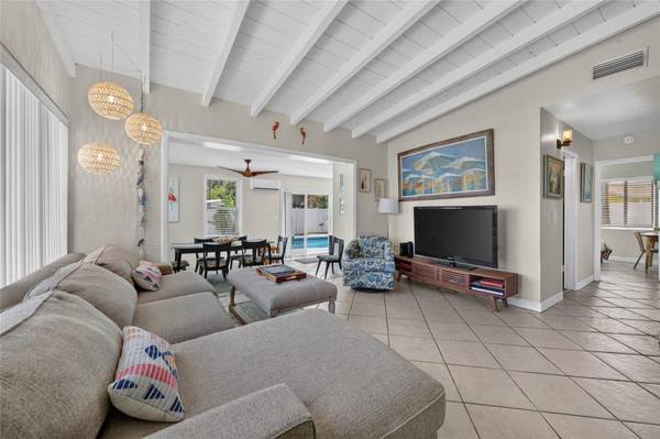102 ESSEX DR, Ormond Beach, FL 32176