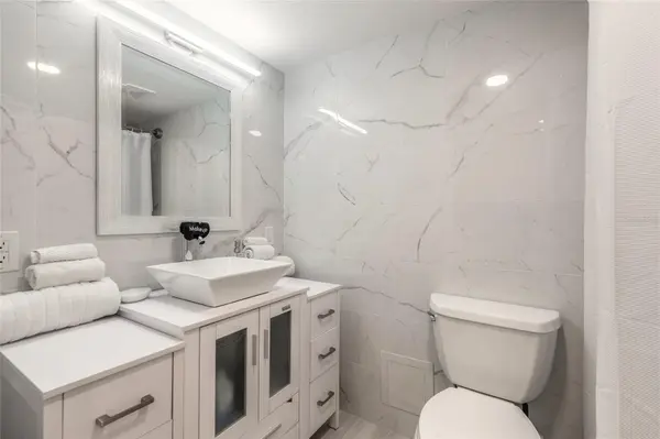 1575 OCEAN SHORE BLVD #J070, Ormond Beach, FL 32176
