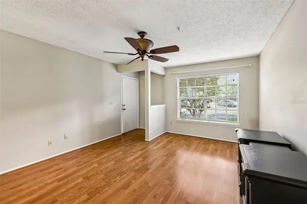 124 RESERVE CIR #100, Oviedo, FL 32765