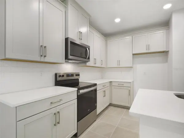 1649 GREENLEAF WOOD CV, Oviedo, FL 32765