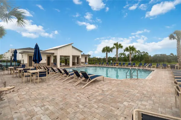 299 NINE IRON DR, Davenport, FL 33896
