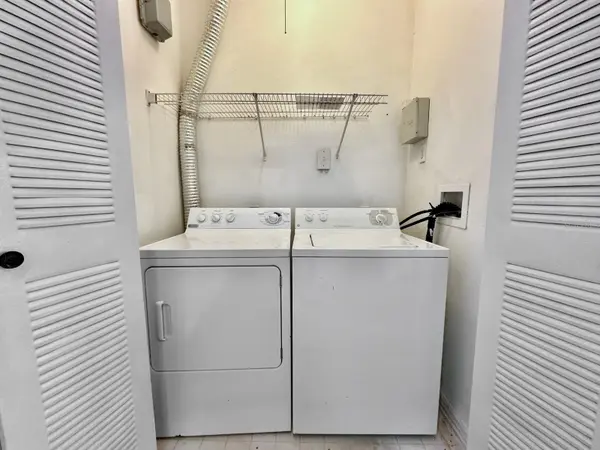 5518 METROWEST BLVD #11-205, Orlando, FL 32811