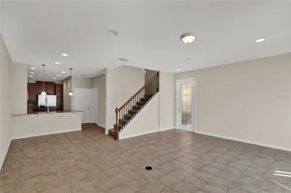 8644 ELDER LN, Orlando, FL 32827