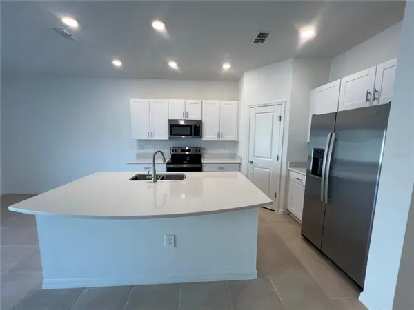 2211 PORTRAIT ST, Kissimmee, FL 34758