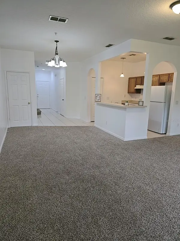 1124 N FAIRWAY DR, Apopka, FL 32712