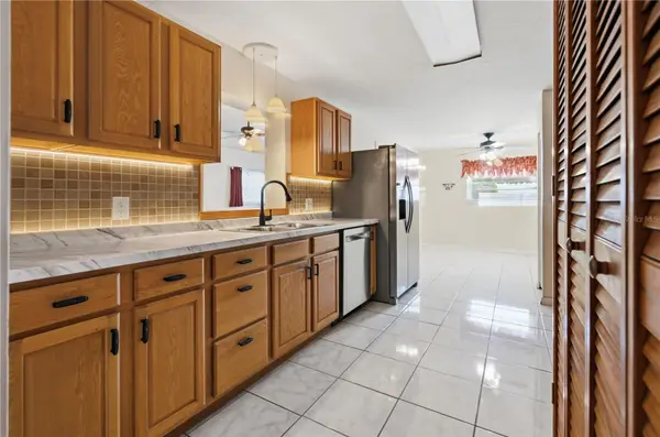 527 BOUNTY AVE NE, Palm Bay, FL 32907