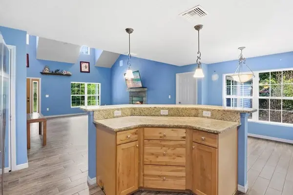 28900 SLEEPY BEAR LN, Sorrento, FL 32776