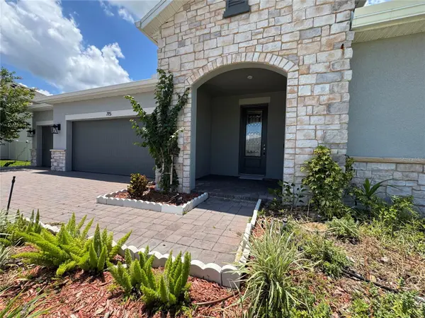 715 BLUE CITRUS LN, Minneola, FL 34715