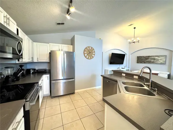 4775 CUMBRIAN LAKES DR, Kissimmee, FL 34746