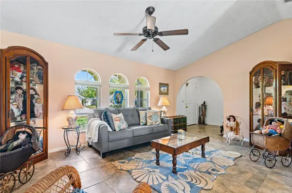831 COLUMBIA ST, Port Charlotte, FL 33948