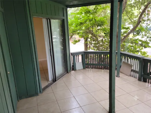 4322 LAKEWAY DR #13F, Orlando, FL 32839