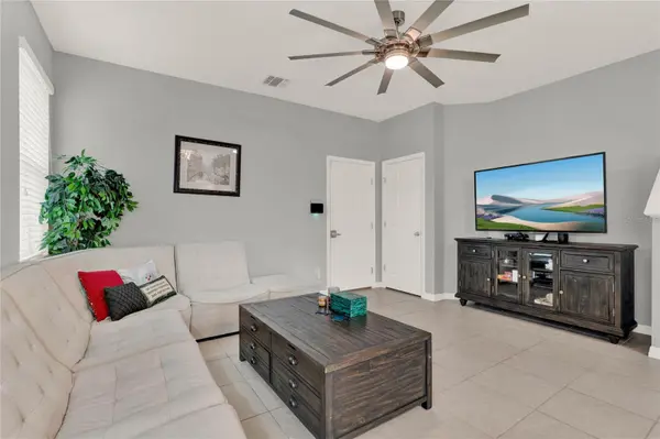 1335 E 10TH ST, Apopka, FL 32703
