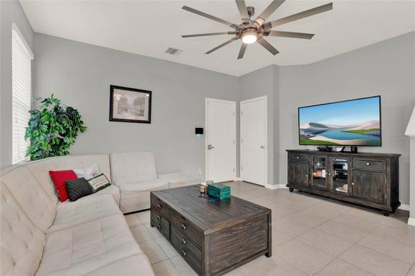 1335 E 10TH ST, Apopka, FL 32703