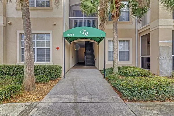 3351 WHITESTONE CIR #305, Kissimmee, FL 34741