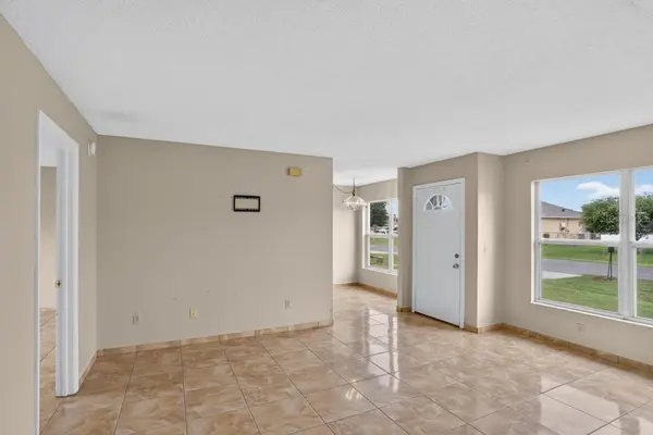 145 DORCHESTER CT, Kissimmee, FL 34758