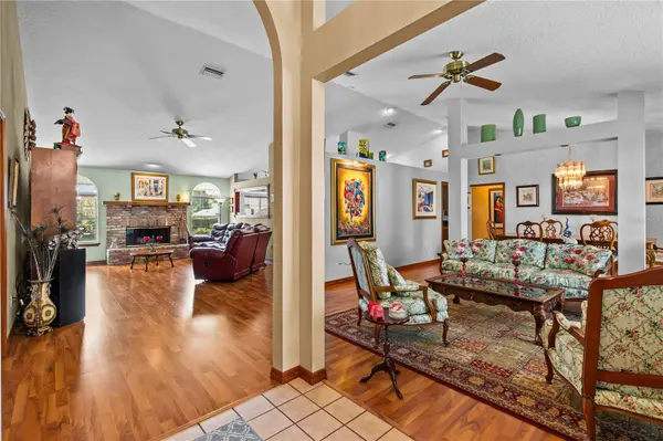 944 ALMOND TREE CIR, Orlando, FL 32835