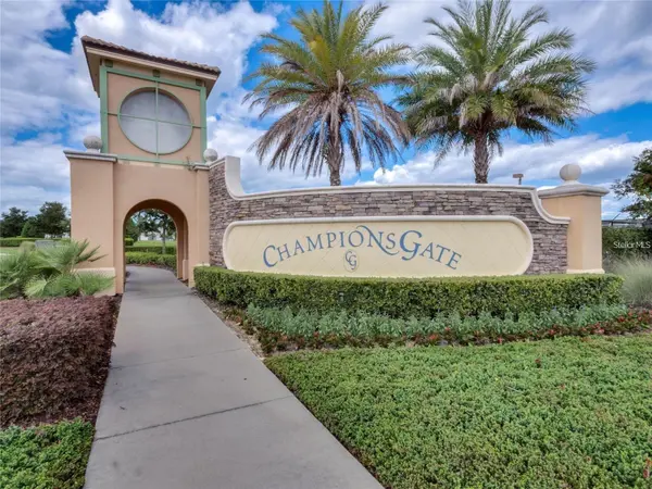 700 WHISTLING STRAITS BLVD, Davenport, FL 33896