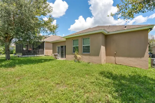 1142 GRAND HILLTOP DR, Apopka, FL 32703