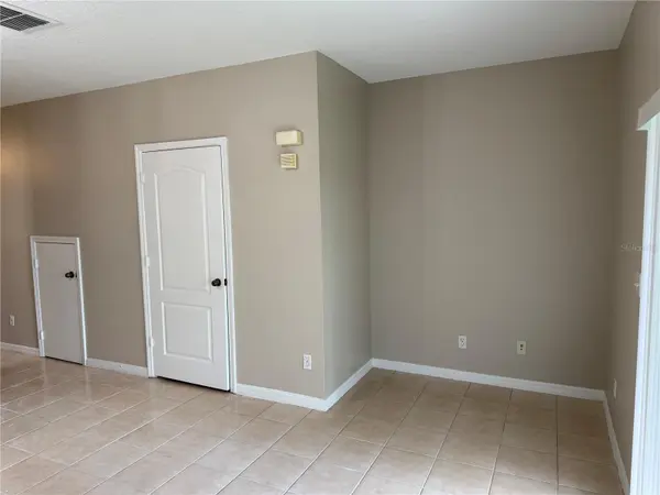 9472 FLOWERING COTTONWOOD RD #77, Orlando, FL 32832
