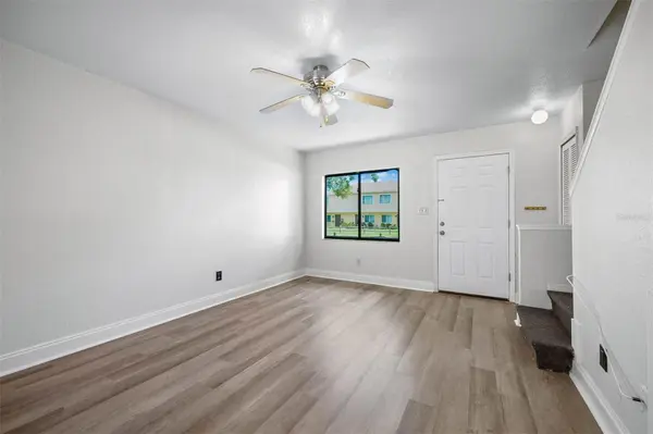 12062 TIFT CIR, Orlando, FL 32826