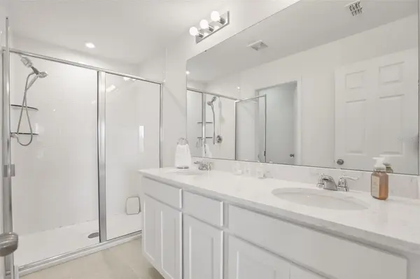10245 HIGHLINE CREST ST, Orlando, FL 32832