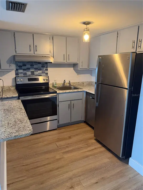 620 ORANGE DR #227, Altamonte Springs, FL 32701