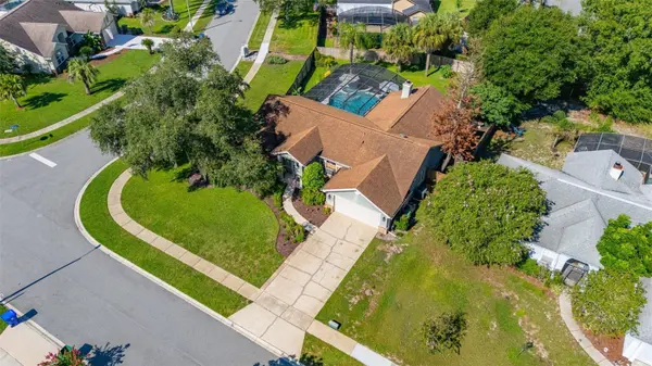 302 OAK LEAF CIR, Lake Mary, FL 32746