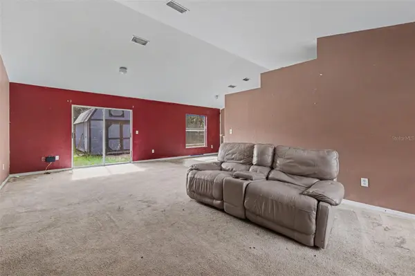 135 FISHER WAY TRL, Ocklawaha, FL 32179