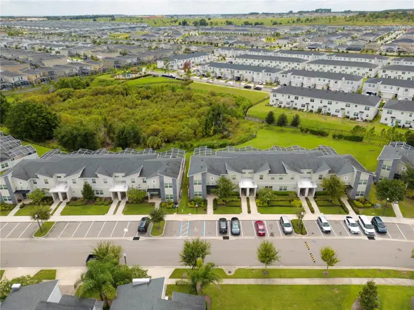 302 OCEAN COURSE AVE, Davenport, FL 33896