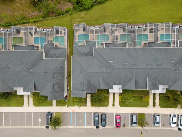 302 OCEAN COURSE AVE, Davenport, FL 33896