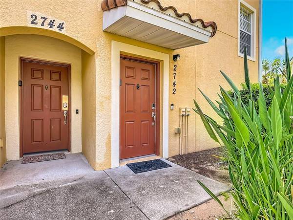 2742 OAKWATER DR #104, Kissimmee, FL 34747