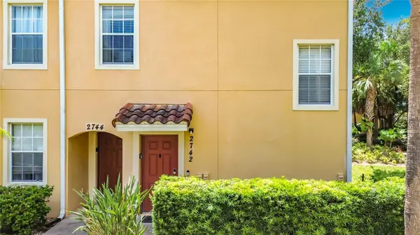 2742 OAKWATER DR #104, Kissimmee, FL 34747