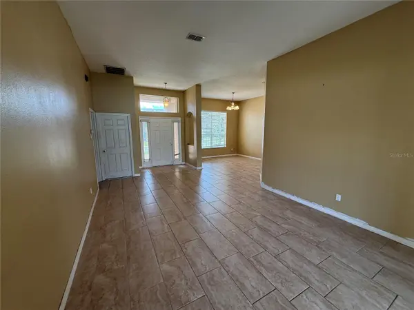 7101 WHITE TRILLIUM CIR, Orlando, FL 32818