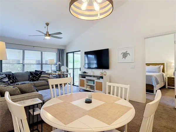 404 BOUCHELLE DR #203, New Smyrna Beach, FL 32169