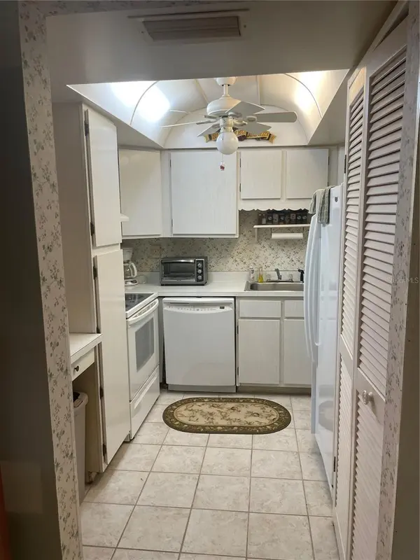 532 MIDWAY DR #Unit A, Ocala, FL 34472