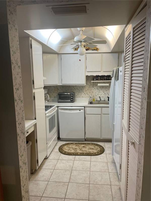 532 MIDWAY DR #Unit A, Ocala, FL 34472