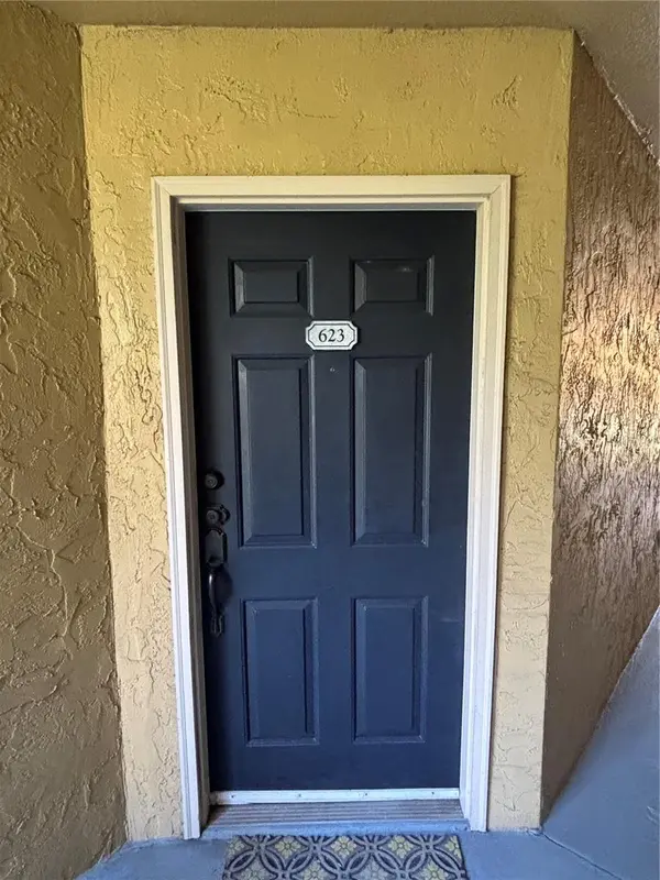 5124 CONROY RD #623, Orlando, FL 32811