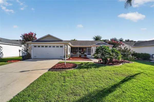 1563 HOLLYBERRY PL, The Villages, FL 32162