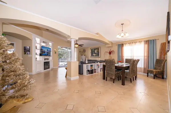 900 AMERICAN ROSE Pkwy, Orlando, FL 32825