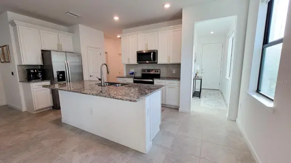 6052 BAYWOOD CT, Bradenton, FL 34211