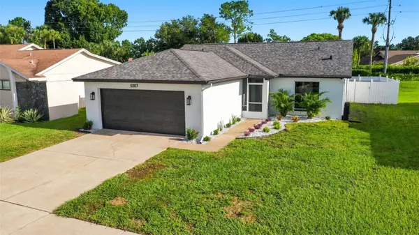 5207 DESMOND LN, Orlando, FL 32821