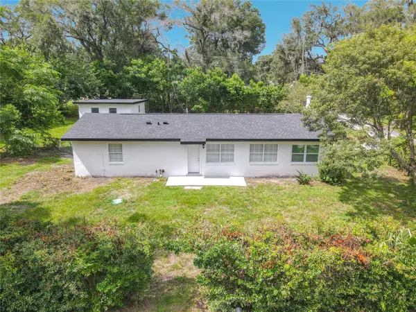 303 LAKE GERTIE RD, Deland, FL 32720