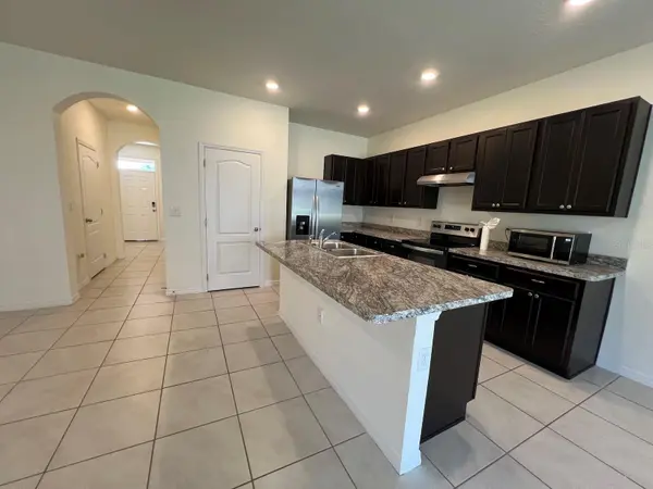 1370 YELLOW FINCH DR, Davenport, FL 33837