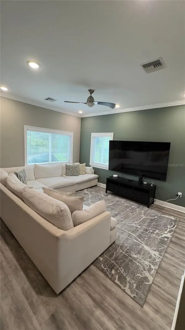 1964 GREENBRIAR TER, Davenport, FL 33837