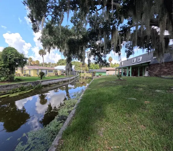 MEMORY LN, Tavares, FL 32778