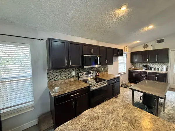 6473 LONG BREEZE RD, Orlando, FL 32810