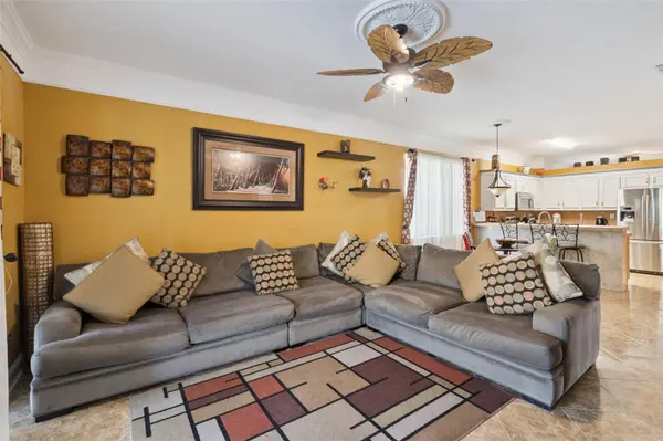 536 GLENEAGLES DR, Davenport, FL 33897