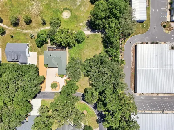 512 DOWLING CIR, Lady Lake, FL 32159